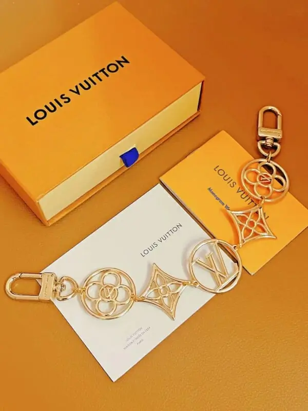 louis vuitton lv key holder and boucle de sac s_123b6041